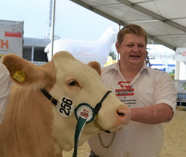 Gerhard Mariacher mit RESA wurde Vorführsieger in seiner Gruppe