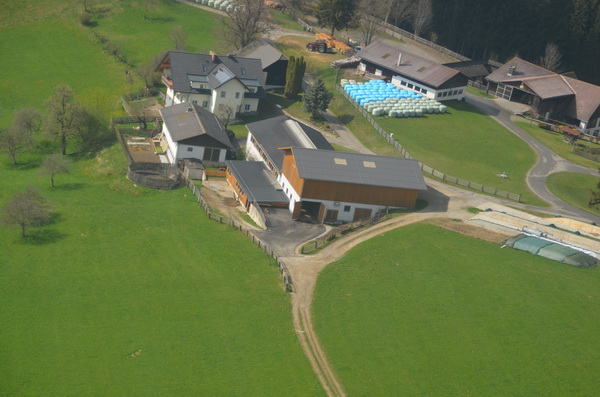 Das Hofareal des Betriebes Weishaupt in Preitenegg, Kärnten