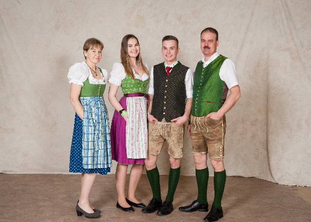 Familie Streit: Monika, Melanie, Matthias und Josef