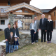 Vier Generationen der Familie Seber, v. l.: Christian und Julia Seber mit ihren Kindern Sebastian und Lara, Eltern Elisabeth und Hans Peter Seber, Großeltern Franz und Viktoria Kröll