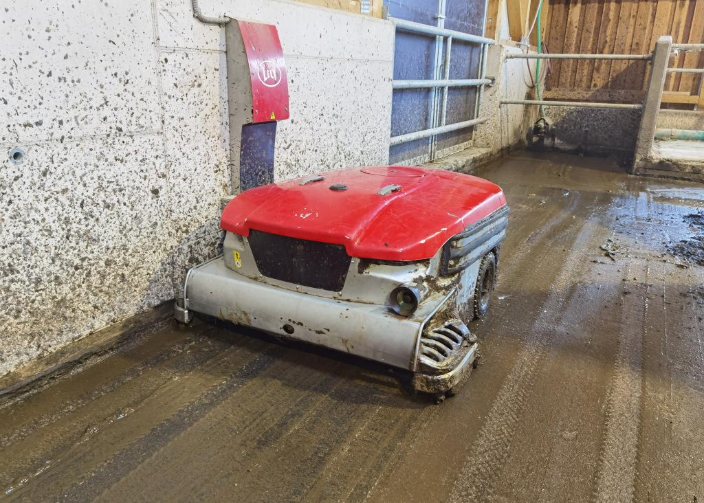 Lely Enmistungsroboter in der Ladestation